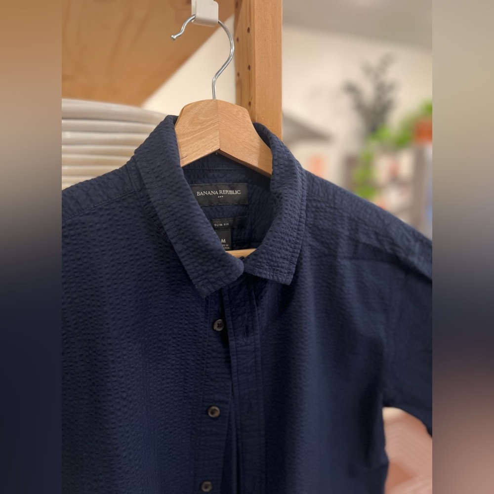 Men’s Medium Seersucker Short Sleeve Navy Button Down J.Crew